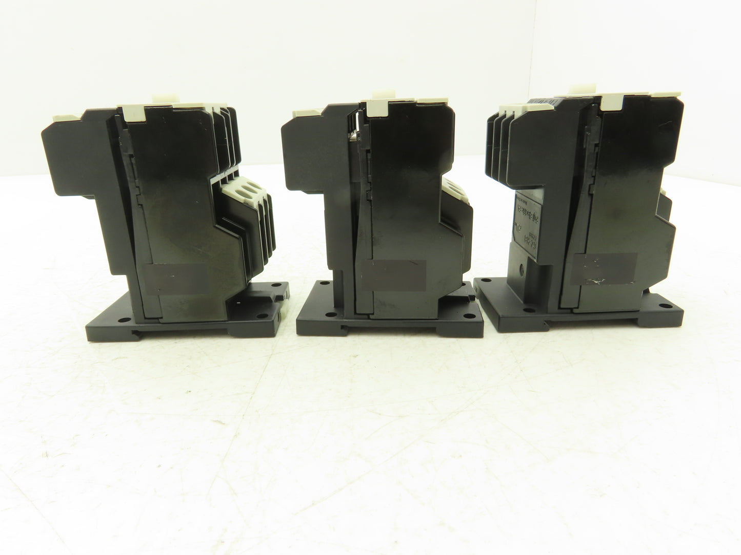 Fuji SZ-HB TZ1HB TR-ON/3 TR13D Thermal Overload Relay 0.48 - 0.72A with Adapter Base