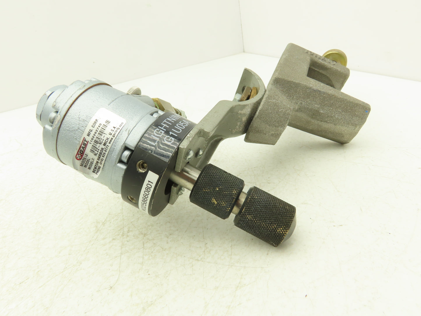 Lightnin G1U05A Clamp Tank Mixer No Impeller Gast Pneumatic Air Motor NL22-NCC-1