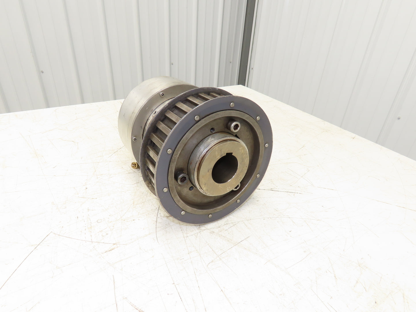 Pneumatic Air Operated Clutch Brake Shaft Mount with Belt Pulley 2" Bore