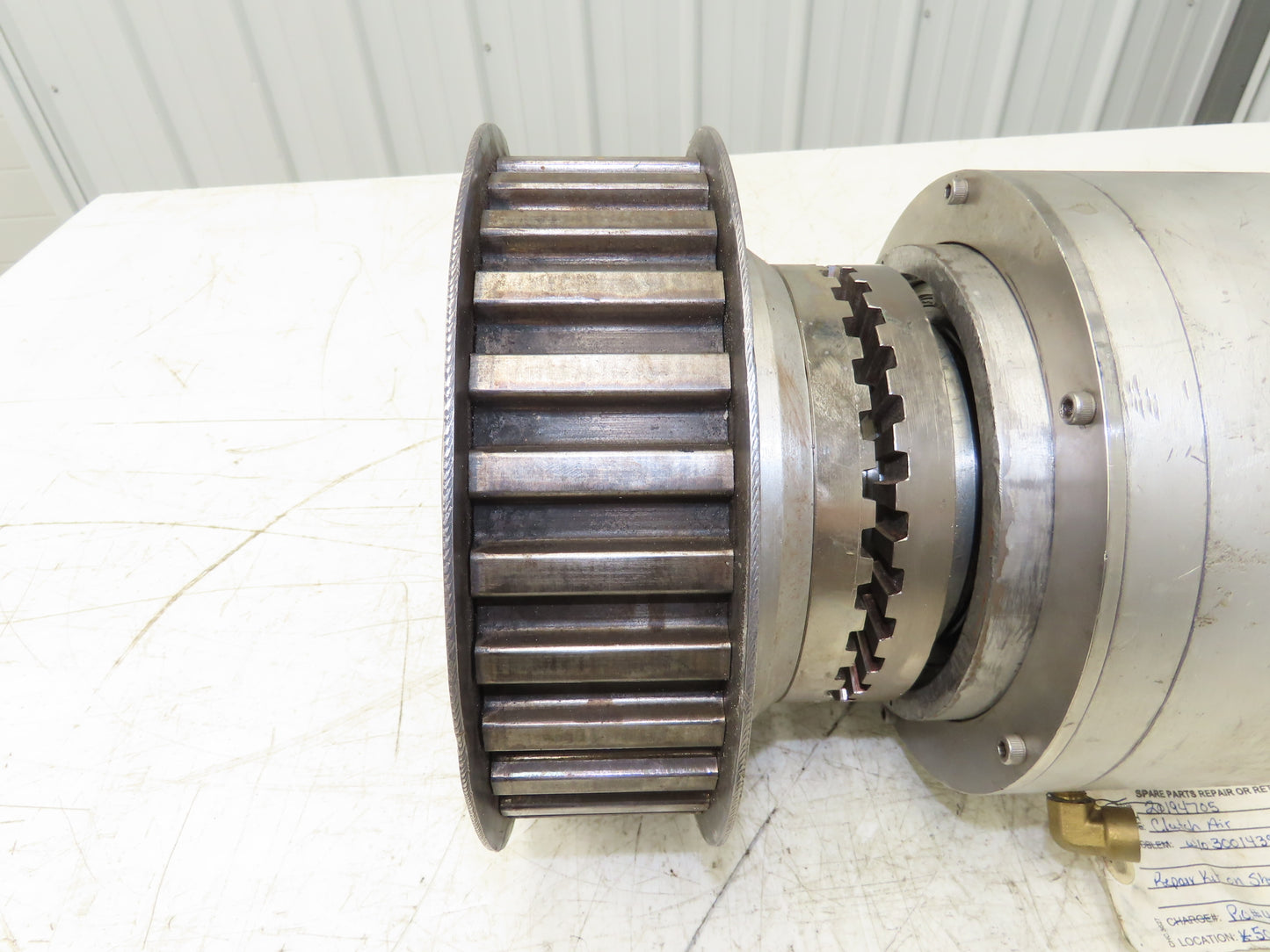 Pneumatic Air Operated Clutch Brake Shaft Mount with Belt Pulley 2" Bore
