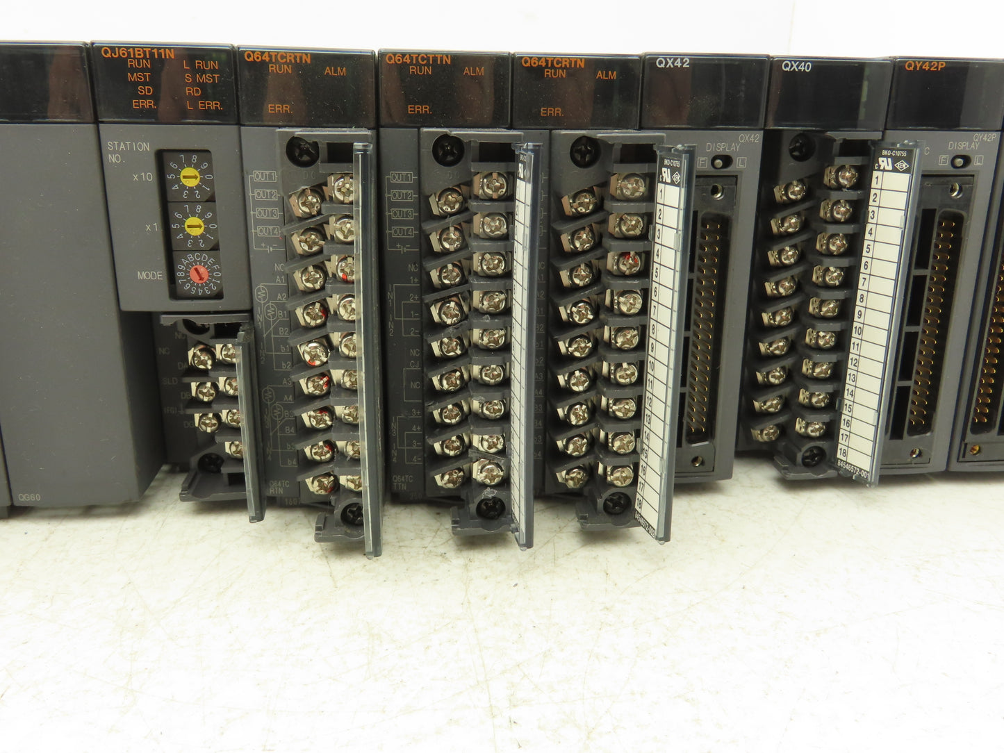 Mitsubishi Q04UDEHCPU Melsec PLC Backplane Rack Power Supply CPU 12 Slot Q312B