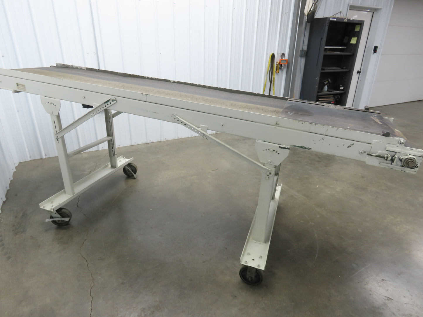 Wardcraft 24"x 10' Portable Incline Belt Conveyor .33Hp 3PH Chain Drive 36FPM