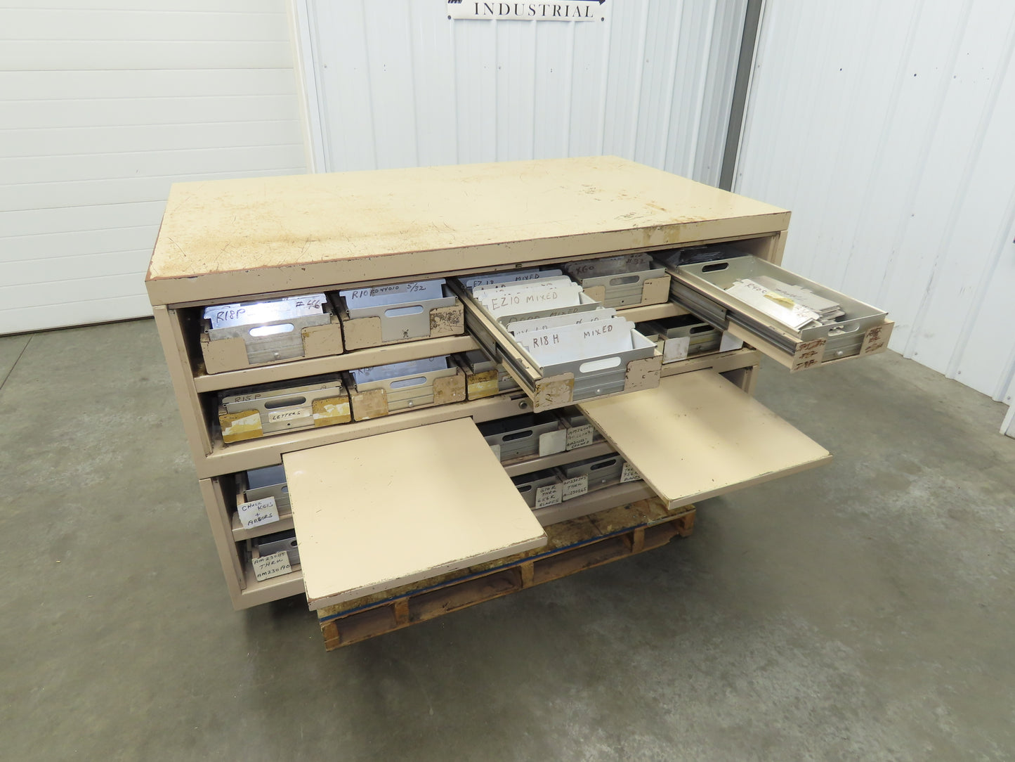 Modular Industrial Storage Cabinet 20 Drawer 61.5x38x34.5" Vintage 17x10" Trays
