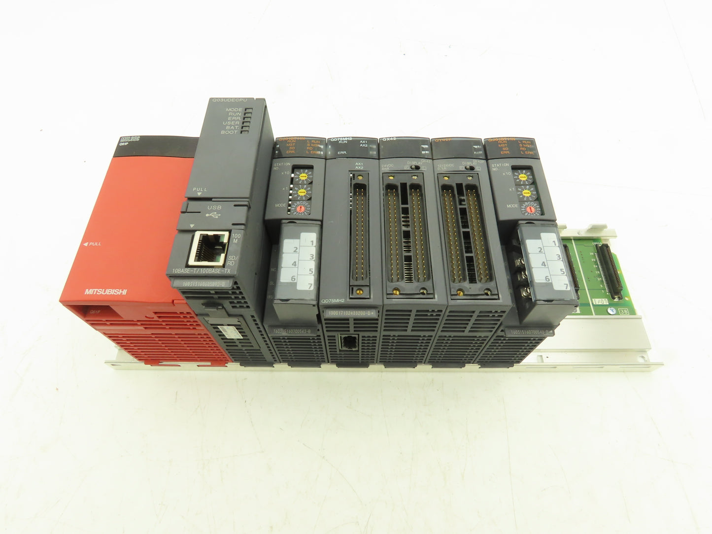 Mitsubishi Electric Q03UDECPU Melsec PLC Backplane Rack Power Supply CPU 8 Slot