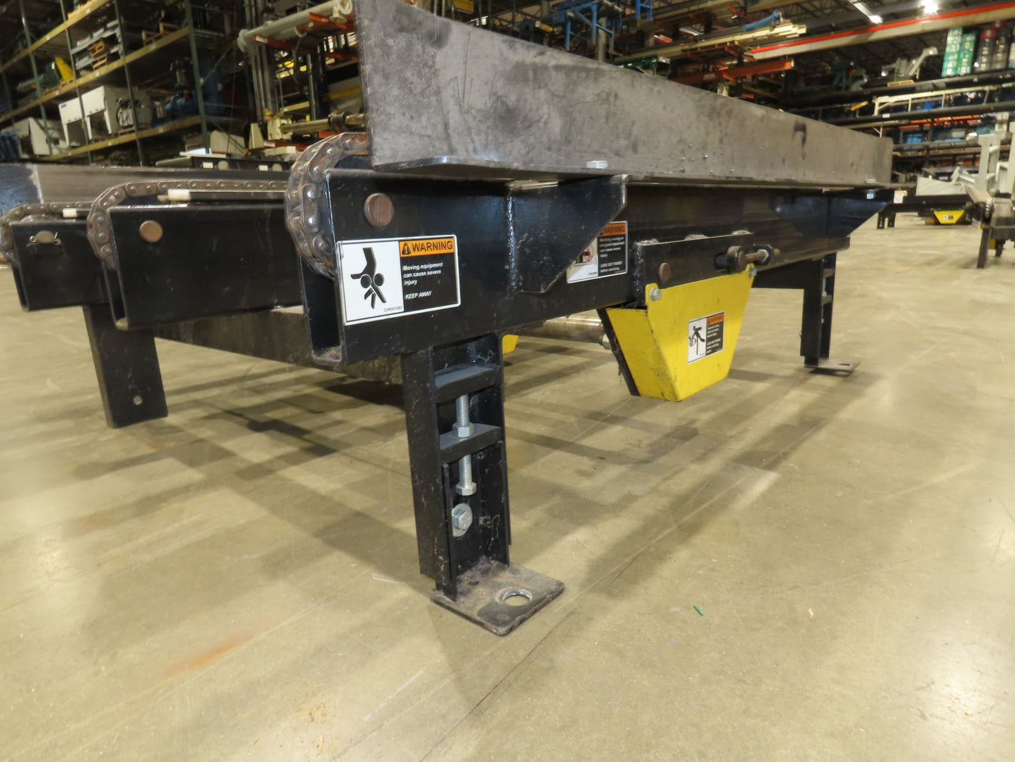 42"x 60" Pallet Drag Chain Conveyor 3-Strand 1Hp 230/460V 3PH 32FPM 17-19"H