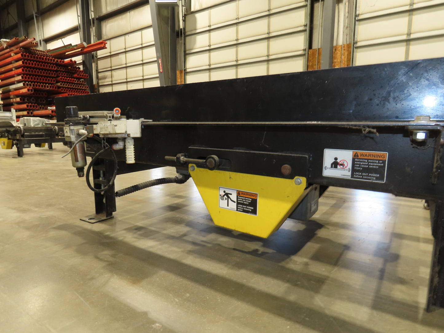 42"x 60" Pallet Drag Chain Conveyor 3-Strand 1Hp 230/460V 3PH 32FPM 17-19"H