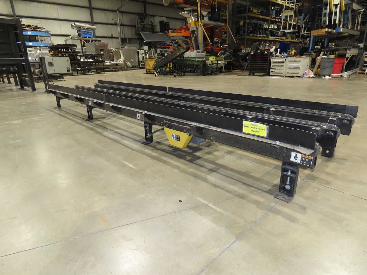 42"x 17' Pallet Drag Chain Conveyor 3-Strand 1Hp 230/460V 3PH 32FPM 17-19"H