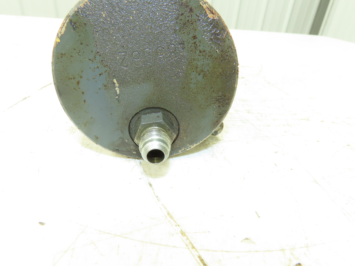 Toyota DOF 068 Hydraulic Lift Cylinder Off 8HBW30 Walkie Pallet Jack 6000 lb