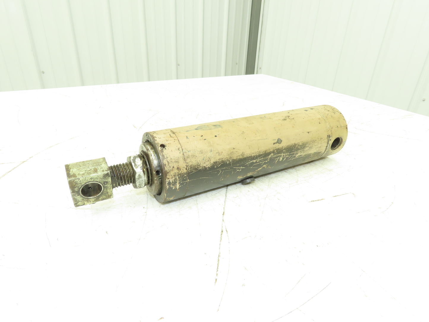 Toyota DOF 068 Hydraulic Lift Cylinder Off 8HBW30 Walkie Pallet Jack 6000 lb