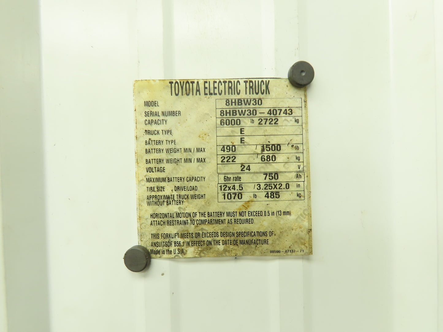 Toyota DOF 068 Hydraulic Lift Cylinder Off 8HBW30 Walkie Pallet Jack 6000 lb