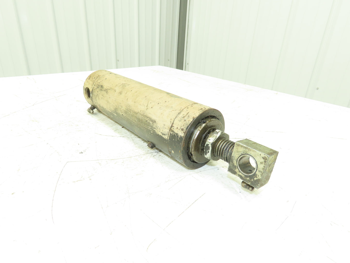 Toyota DOF 068 Hydraulic Lift Cylinder Off 8HBW30 Walkie Pallet Jack 6000 lb