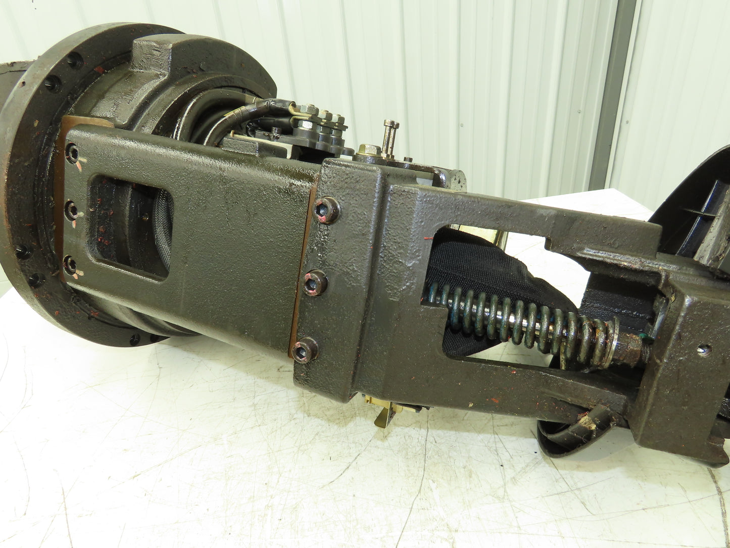 Toyota TSA 170-100 Tiller Drive Axel Steering Hub Off 8HBW30 Pallet Jack 6000 lb