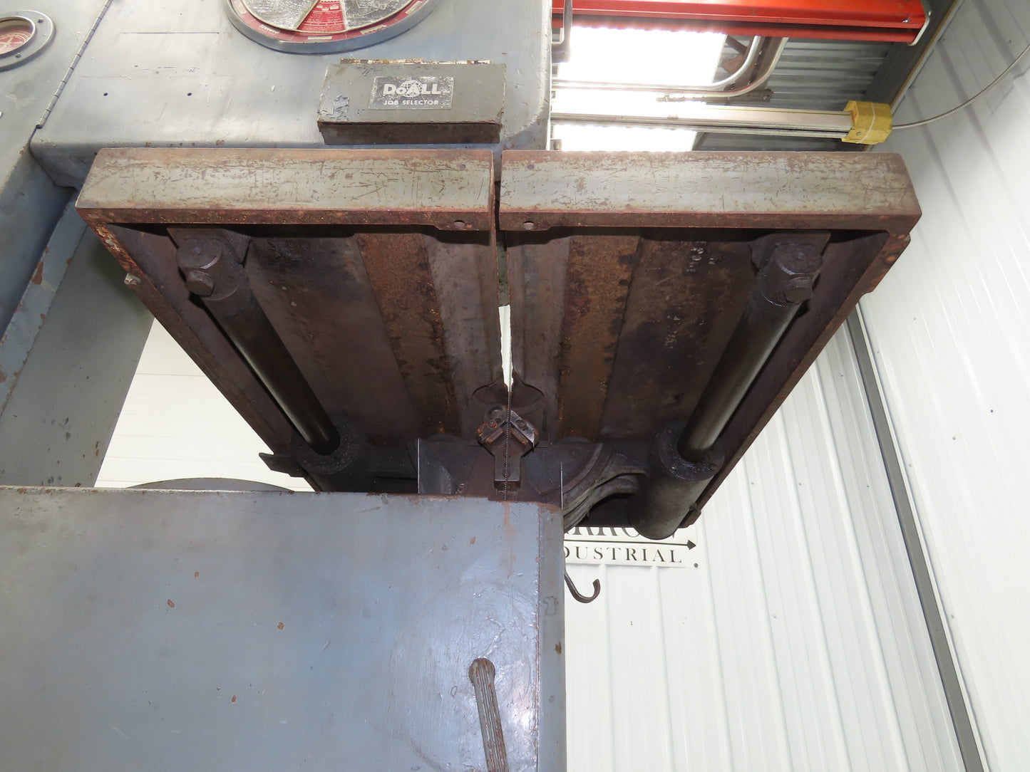 Doall 2612H Contourmatic 26" Vertical Bandsaw 5Hp 230/460V 3Ph Powerfeed