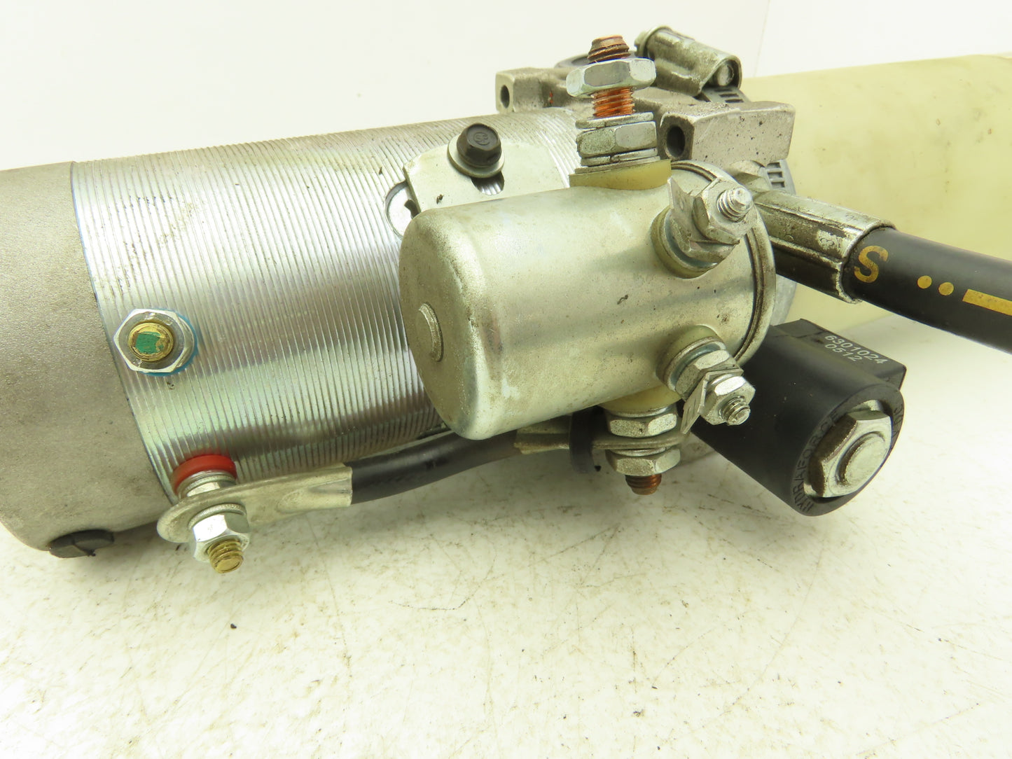 Haldex 24MG2A2-HE Hydraulic Pump Motor 24V Off Toyota 7HBW23 Pallet Jack
