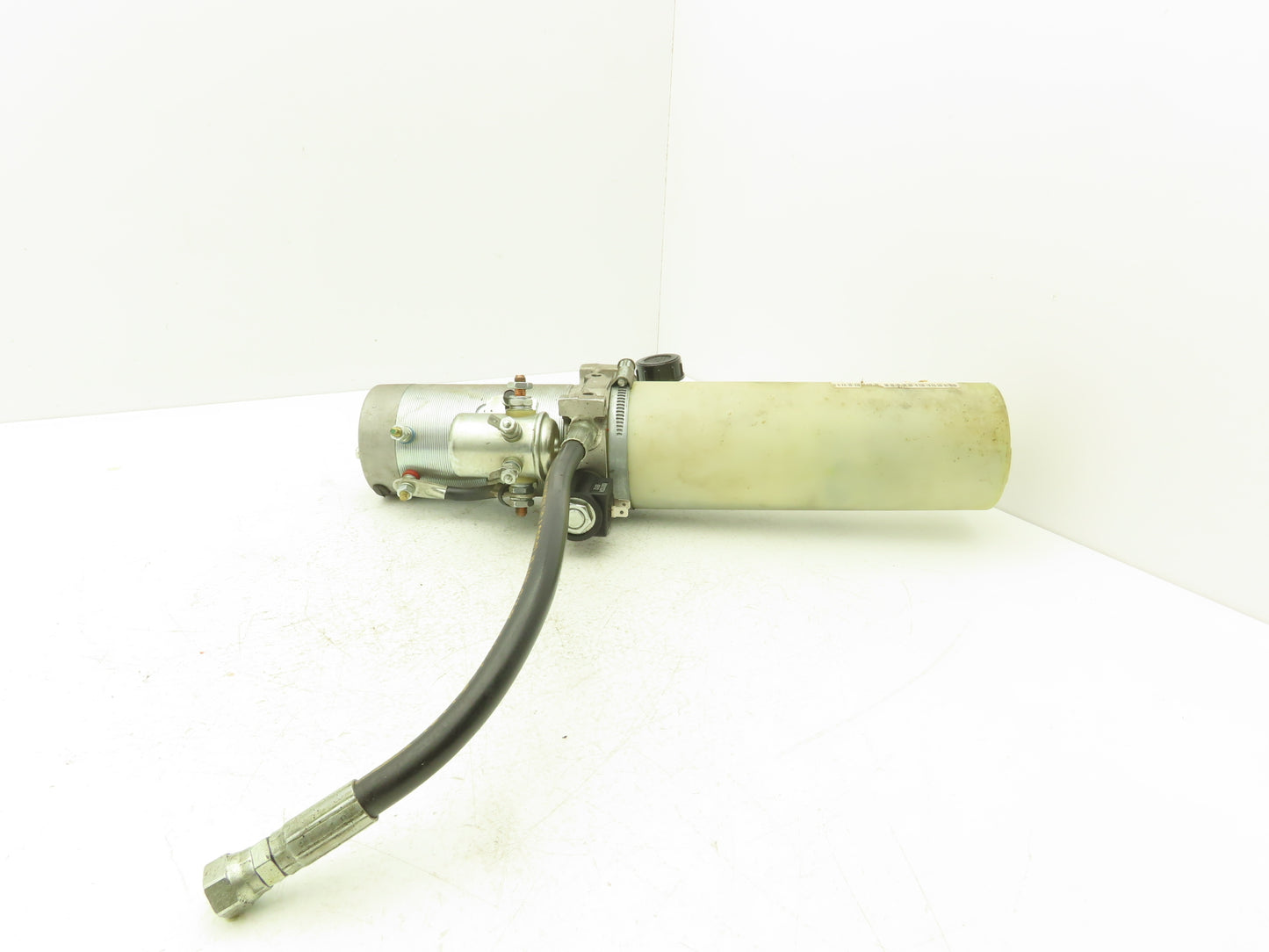Haldex 24MG2A2-HE Hydraulic Pump Motor 24V Off Toyota 7HBW23 Pallet Jack