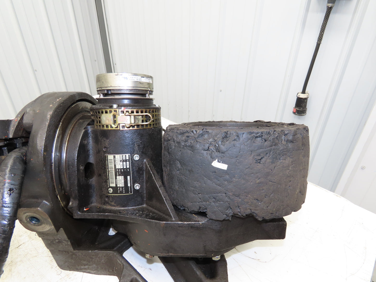 Toyota Tiller Drive Axel Steering Hub Off 7HBW23 Pallet Jack 4500 lb