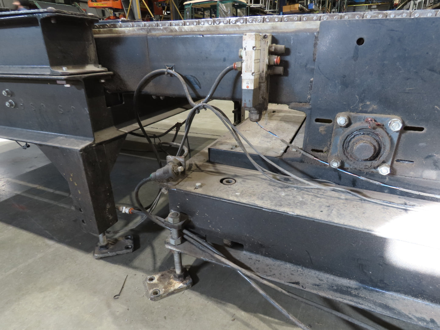42"x 10' 2" Pallet Chain Conveyor 3-Strand Skid Platform End Section 460V 3PH