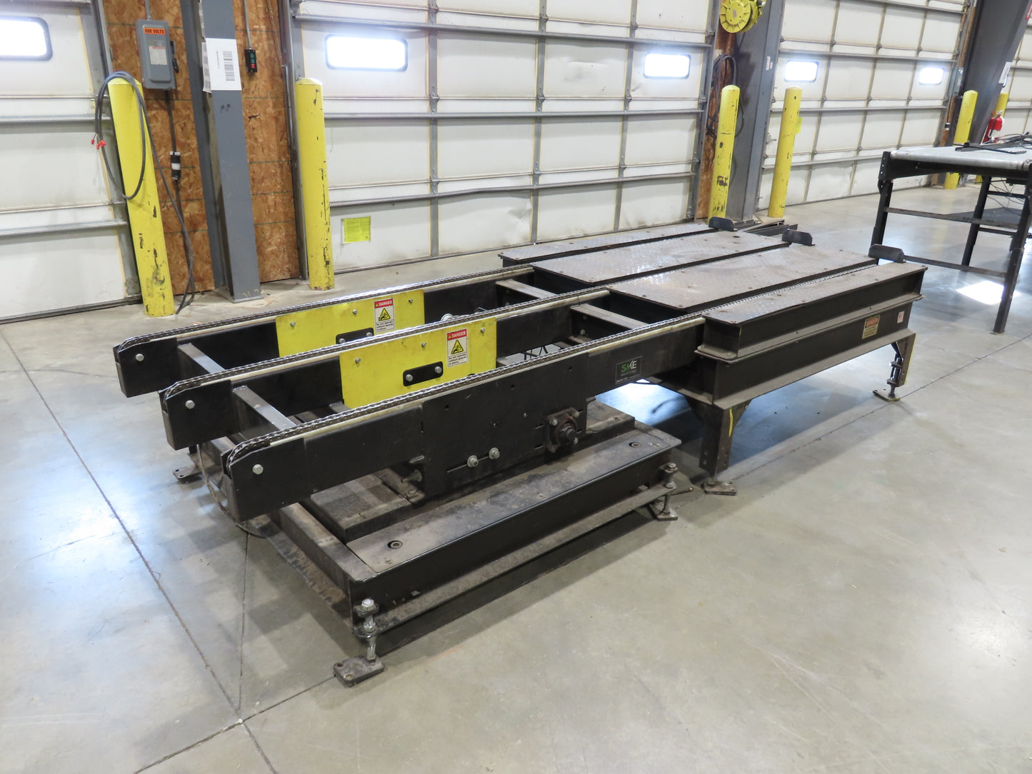 42"x 10' 2" Pallet Chain Conveyor 3-Strand Skid Platform End Section 460V 3PH