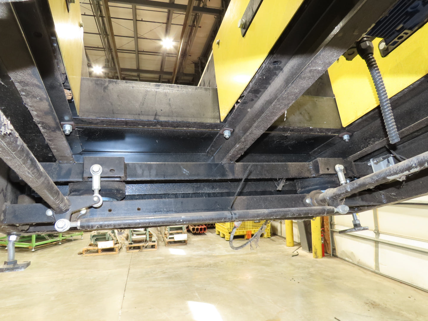 42"x 10' 2" Pallet Chain Conveyor 3-Strand Skid Platform End Section 460V 3PH