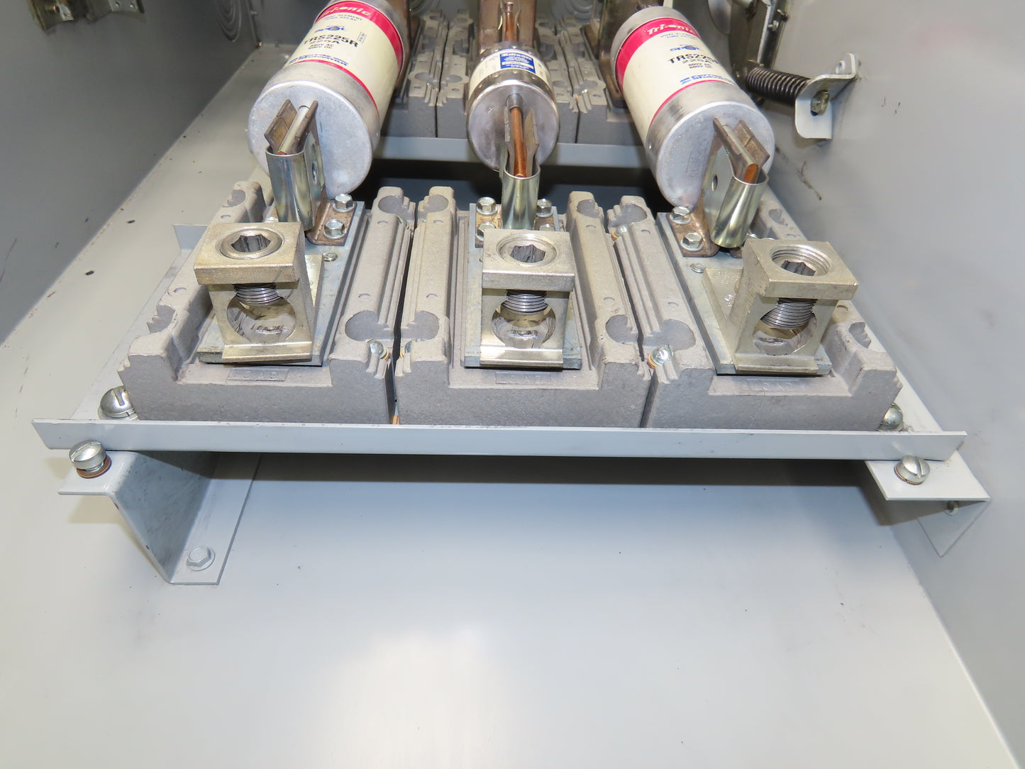 Siemens F-355 Vacu Break Clampamtic Safety Disconnect Switch 400A 600V 3P Fused