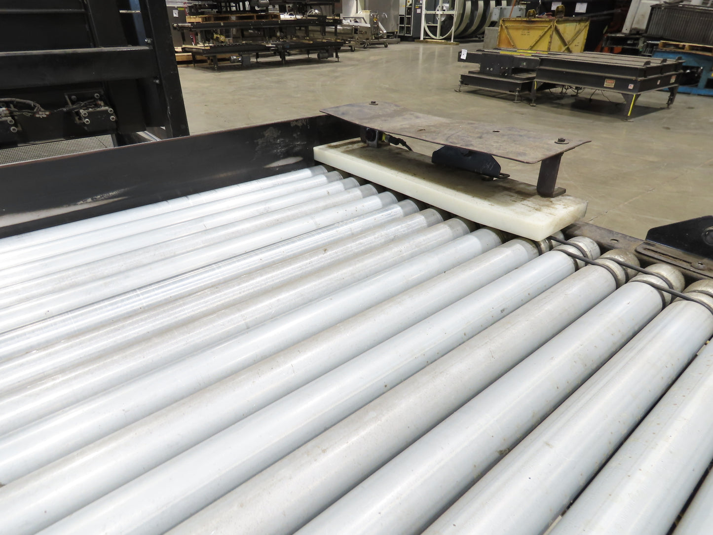 35.5"x 10' Accumulation Roller Conveyor 32"BF 24V O-Ring UniDrive ZPA Module