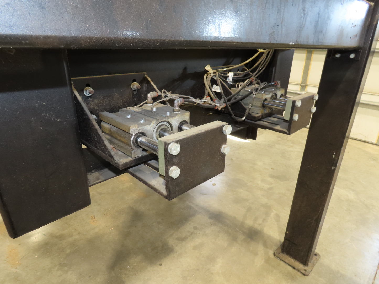 42"W x 48"L Pallet Feeder Dispenser for Robot Palletizer Conveyor 98"H