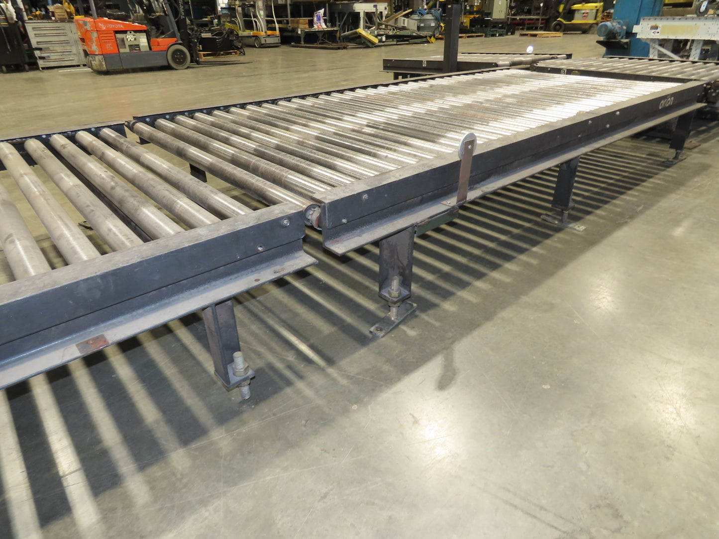 Orion 52"W x 36'L Pallet Conveyor 2.5" Roller with 90° Rotator 3PH Chain Drive