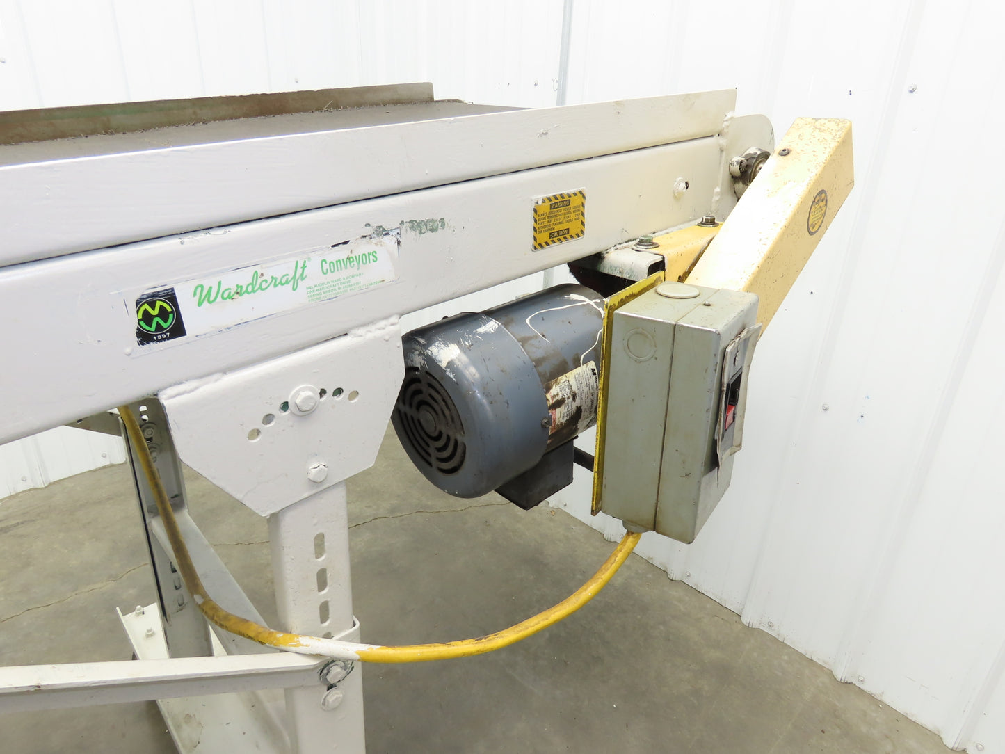 Wardcraft 24"x 10' Portable Incline Belt Conveyor .33Hp 3PH Chain Drive 36FPM