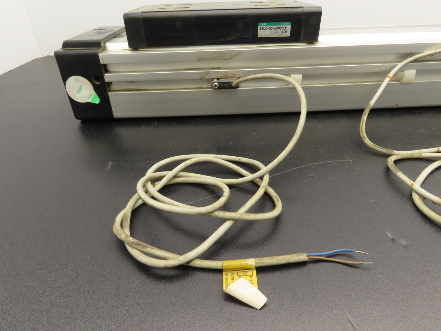CKD SRL2-00-63NB300 Pneumatic Rodless Air Cylinder Slide 63mm Bore 300mm Stroke
