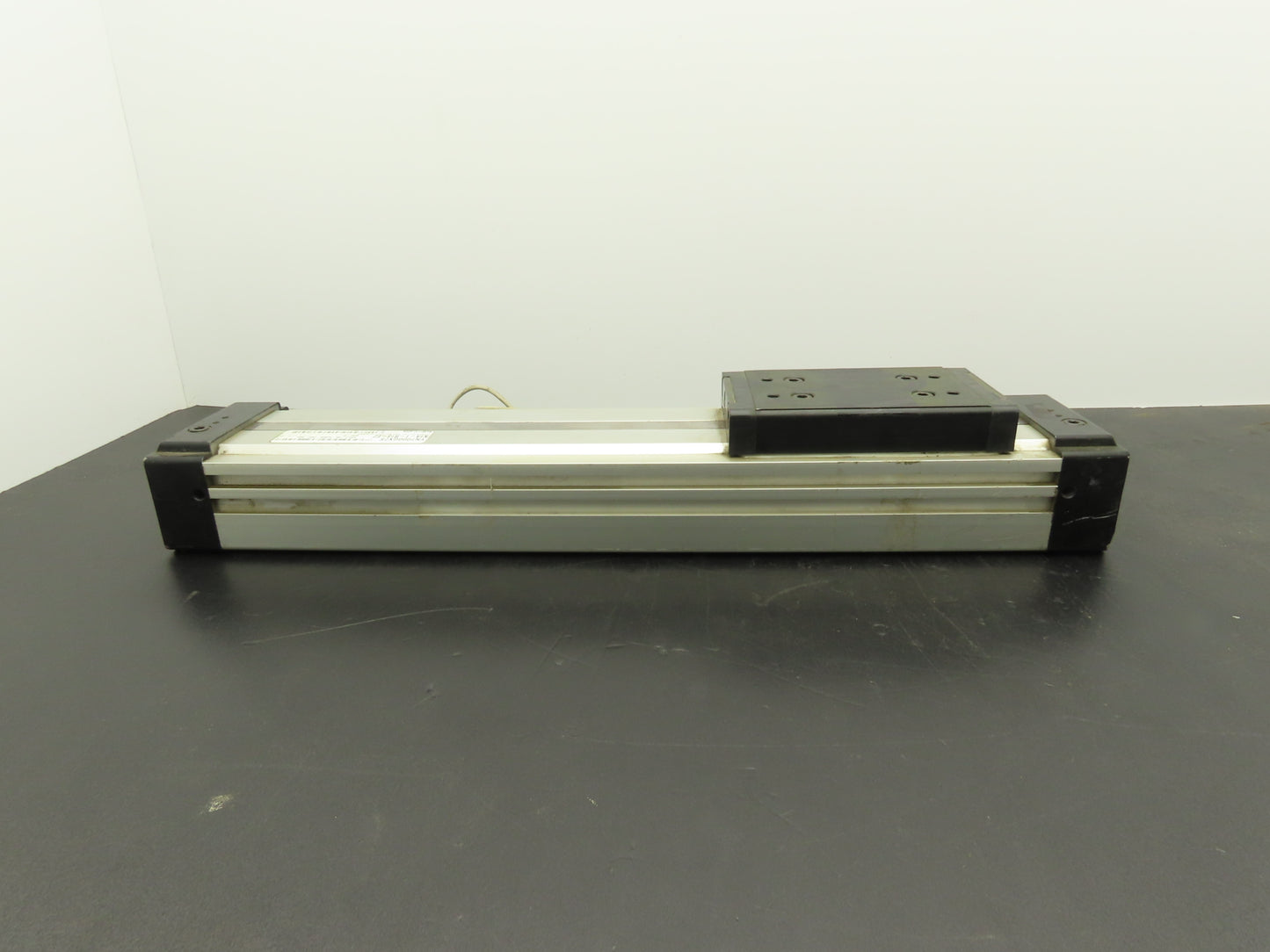 CKD SRL2-00-63NB300 Pneumatic Rodless Air Cylinder Slide 63mm Bore 300mm Stroke