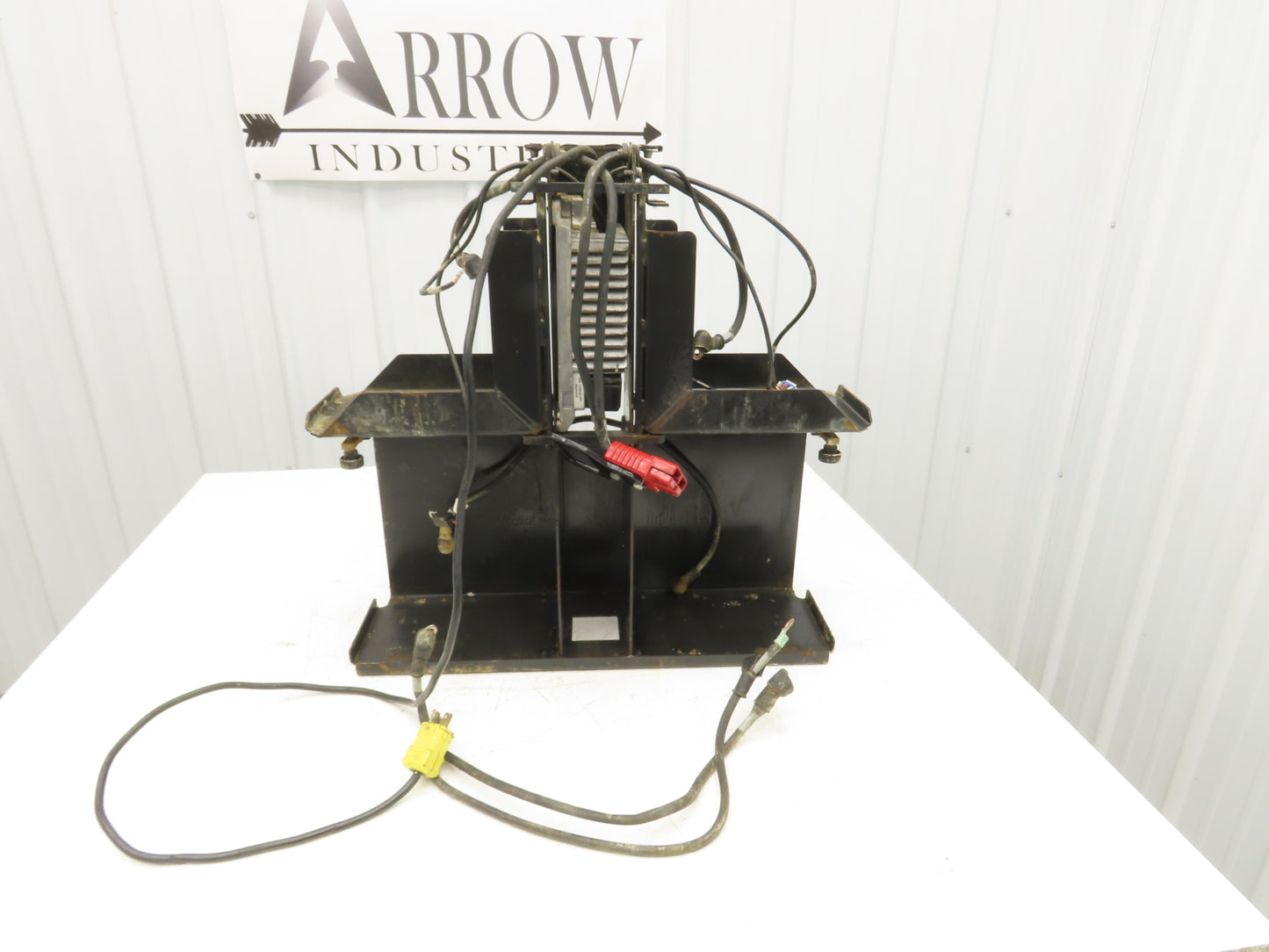 Toyota 1250620/004 Four Battery Charging Tower Off 8HBW23 Pallet Jack READ