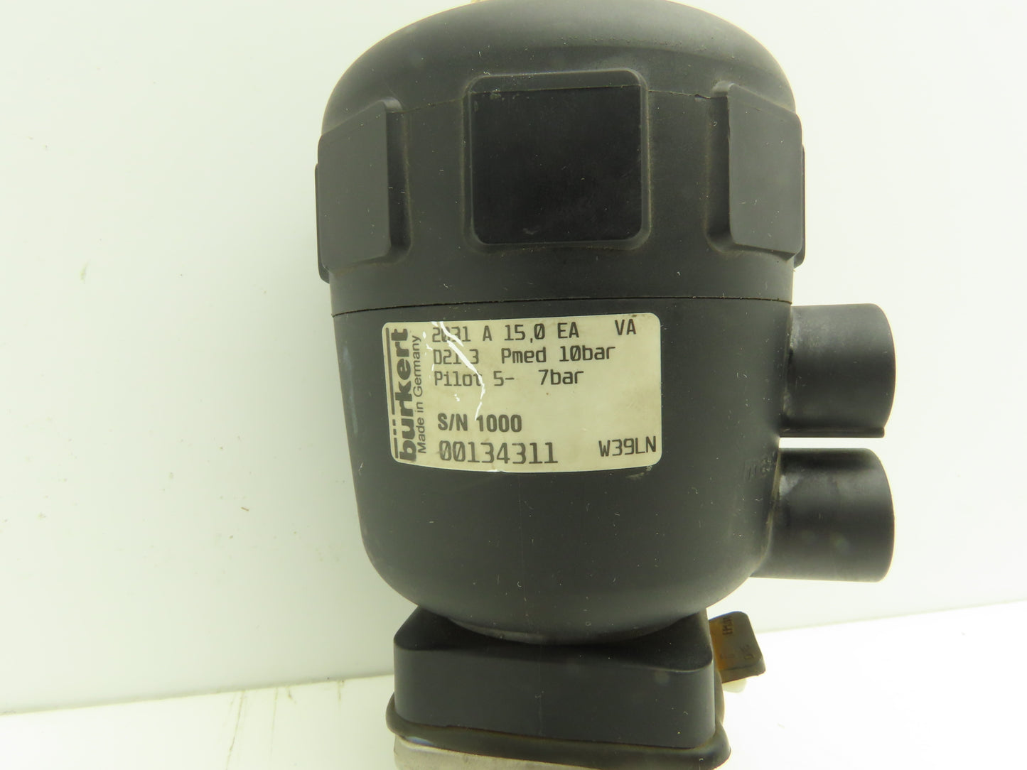Burkert 134311 Diaphragm Valve 2 way Type 2031 SS 21,3 x 1,6 Socket Weld 145 PSI