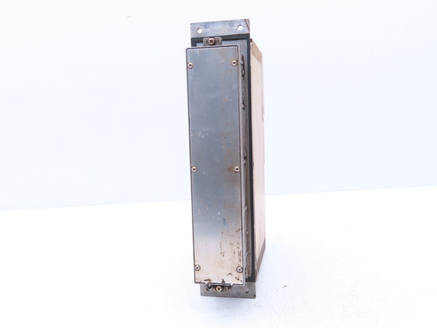 Yaskawa JUSP-ACP15GA Drivepack Converter Unit 200-230VAC 3Ph In 280-330VDC Out