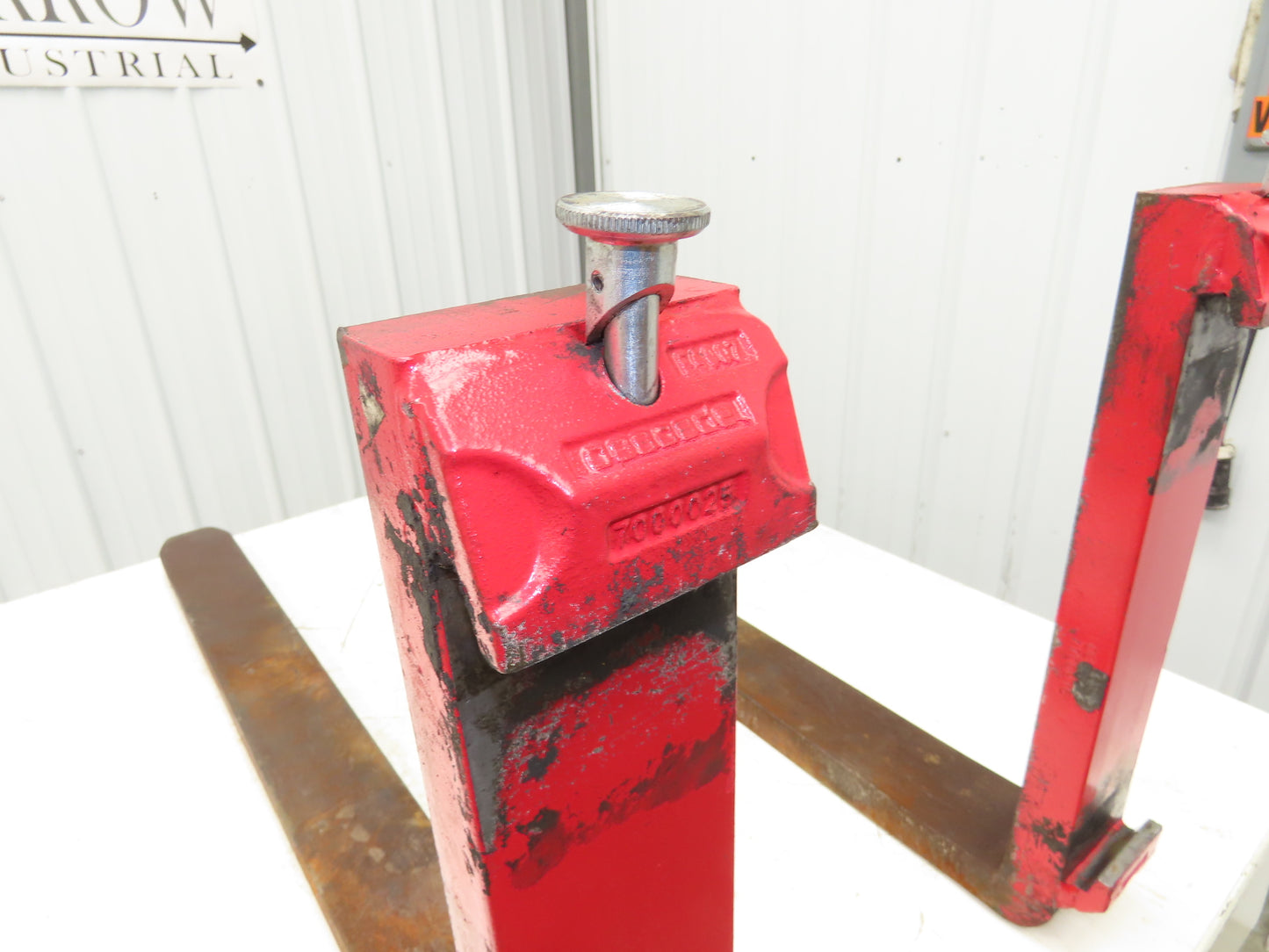 Cascade 7000025 4x42" Class 2 Steel Forklift Forks 16" Carriage 1-Pair