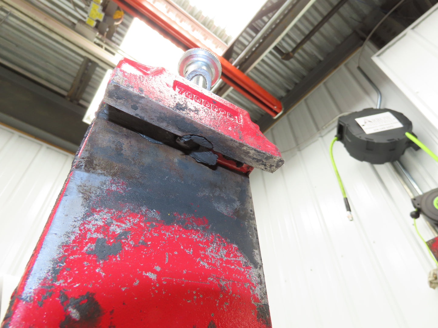 Cascade 7000025 4x42" Class 2 Steel Forklift Forks 16" Carriage 1-Pair