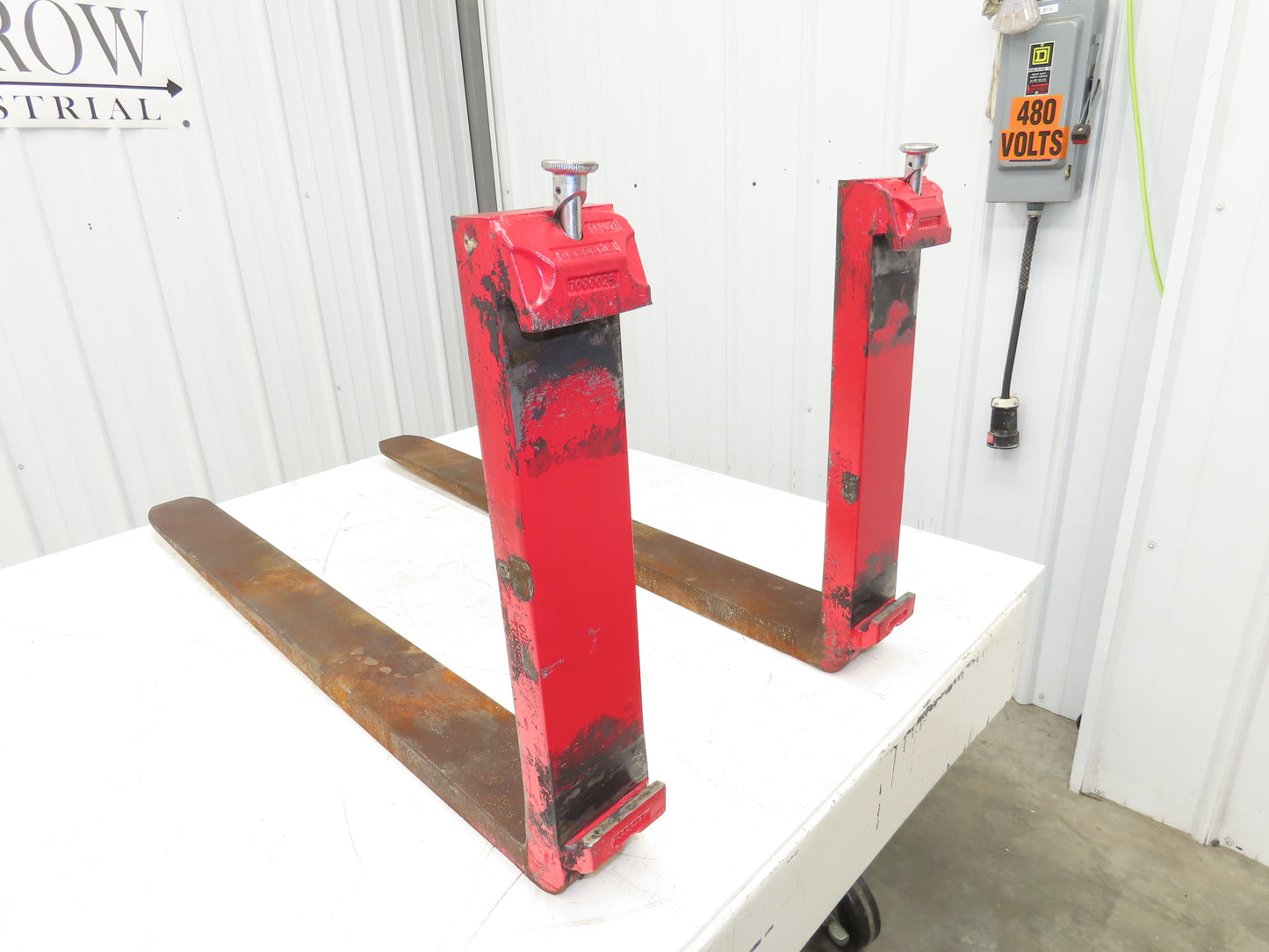 Cascade 7000025 4x42" Class 2 Steel Forklift Forks 16" Carriage 1-Pair