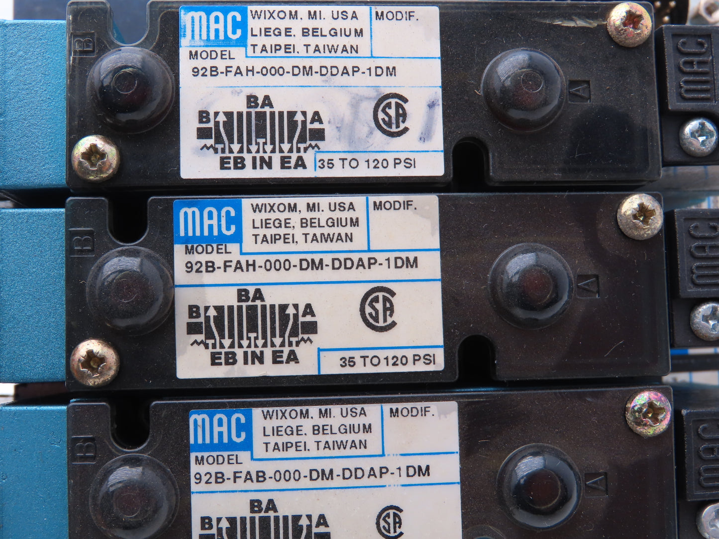 MAC 92 Series MAConnect 3-Station Pneumatic Solenoid Valve Manifold Assembly 24V