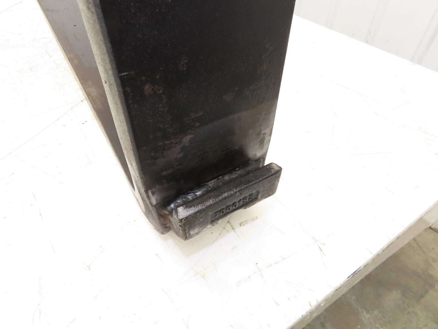 Cascade 7000025 4x42" Class 2 Steel Forklift Forks 16" Carriage 1-Pair