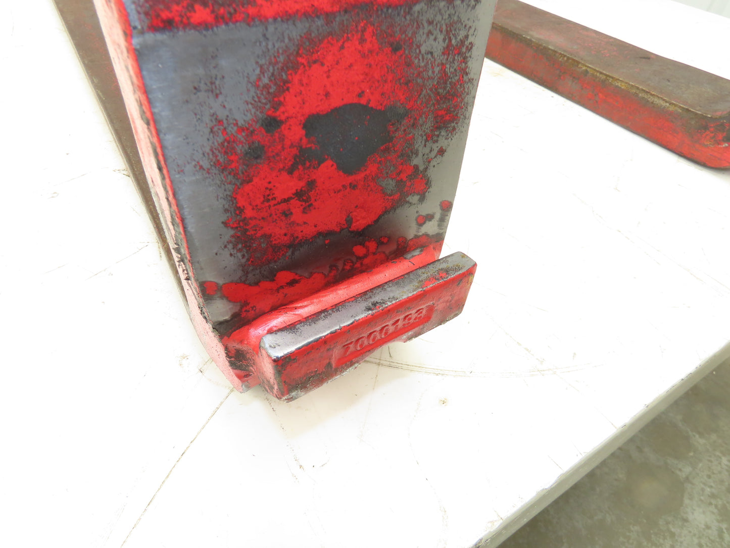 Cascade 7000025 4x42" Class 2 Steel Forklift Forks 16" Carriage 1-Pair