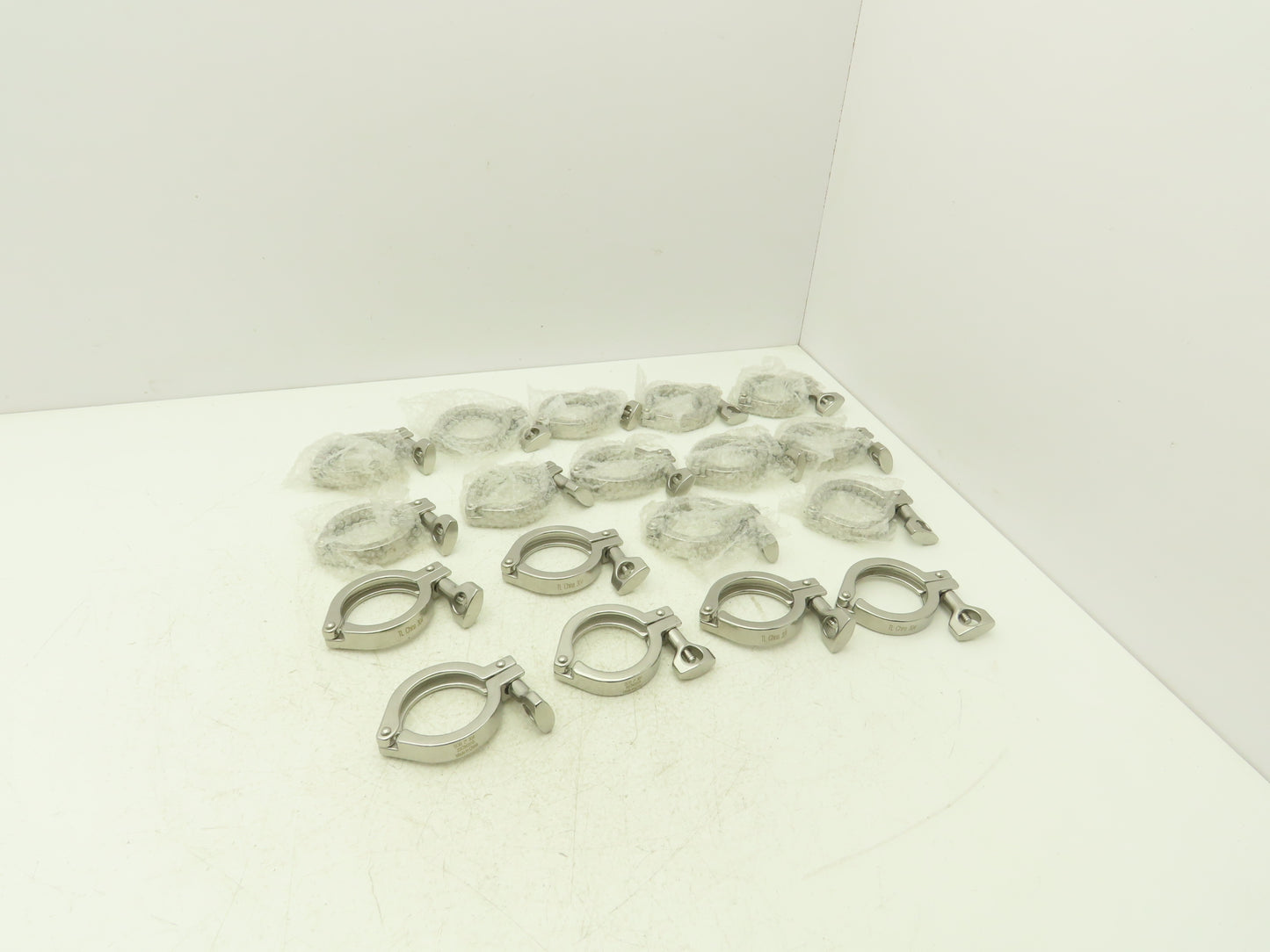 TL China 2" Steel Bolted Sanitary Clamp 304SS 2" Pipe Flange Dia 2.5" Lot of 18