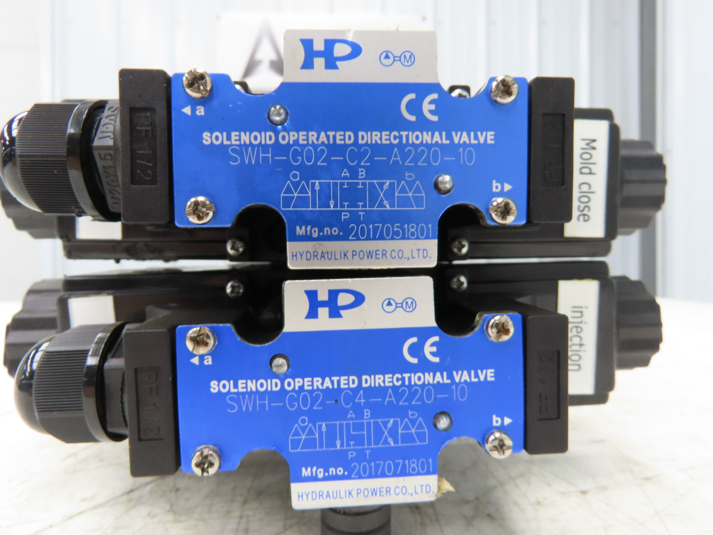 Yuken Hydraulic Directional Solenoid 2 Valve Manifold W/Flow Control & Check