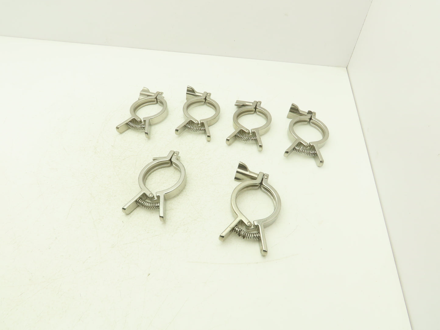 SCC 13MHHMQ-250 Sanitary Squeeze Clamp 2.5" Pipe For 3.2" Flange Lot of 6