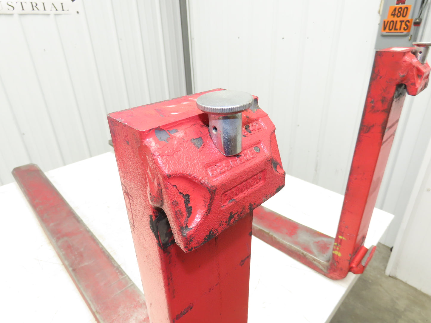 Cascade 7000025 4x47-3/4" Class 2 Steel Forklift Forks 16" Carriage 1-Pair READ