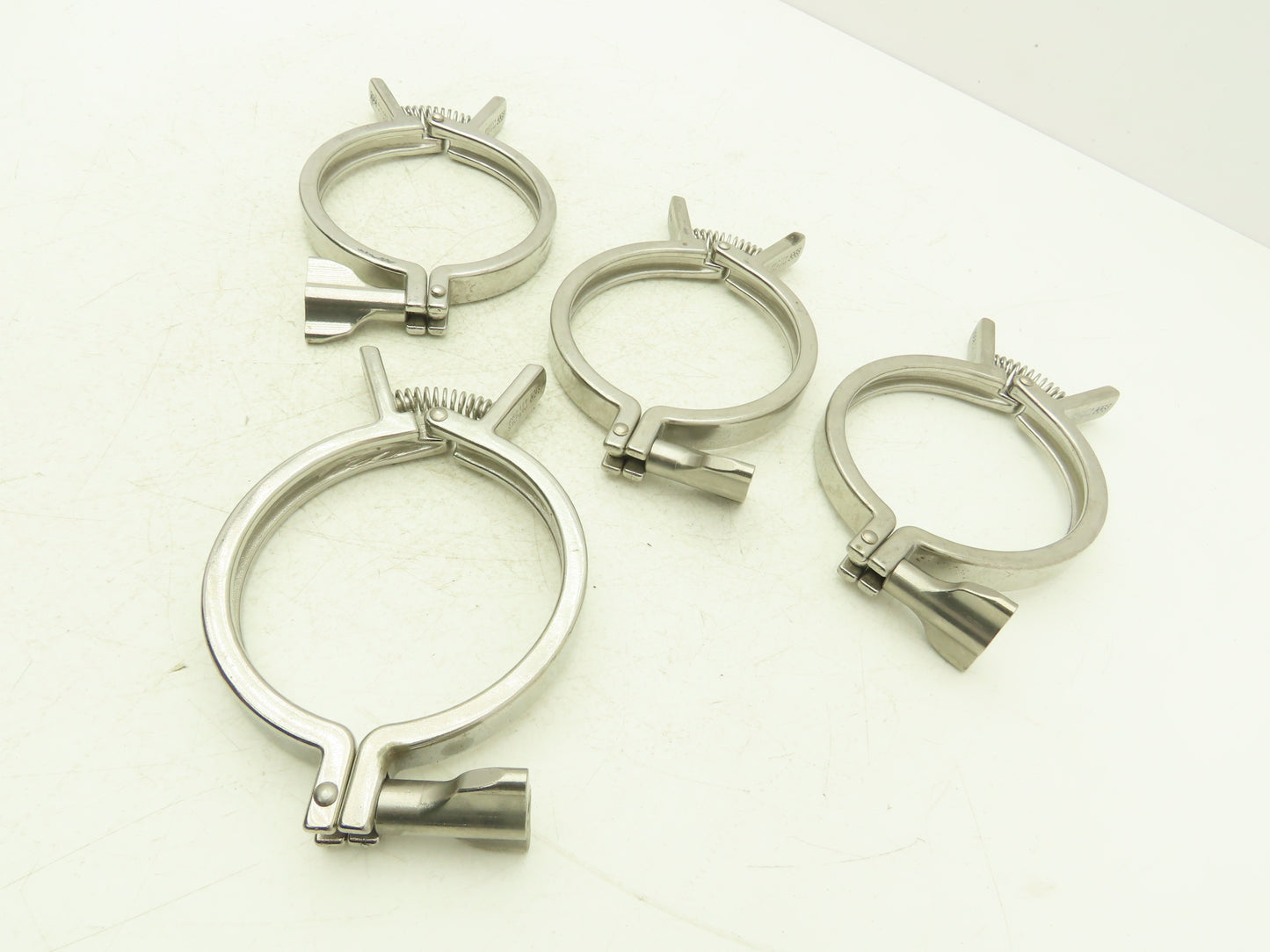 SCC 13MHHMQ-400 Sanitary Squeeze Clamp 4" Pipe With 4.8" Flange Lot of 4