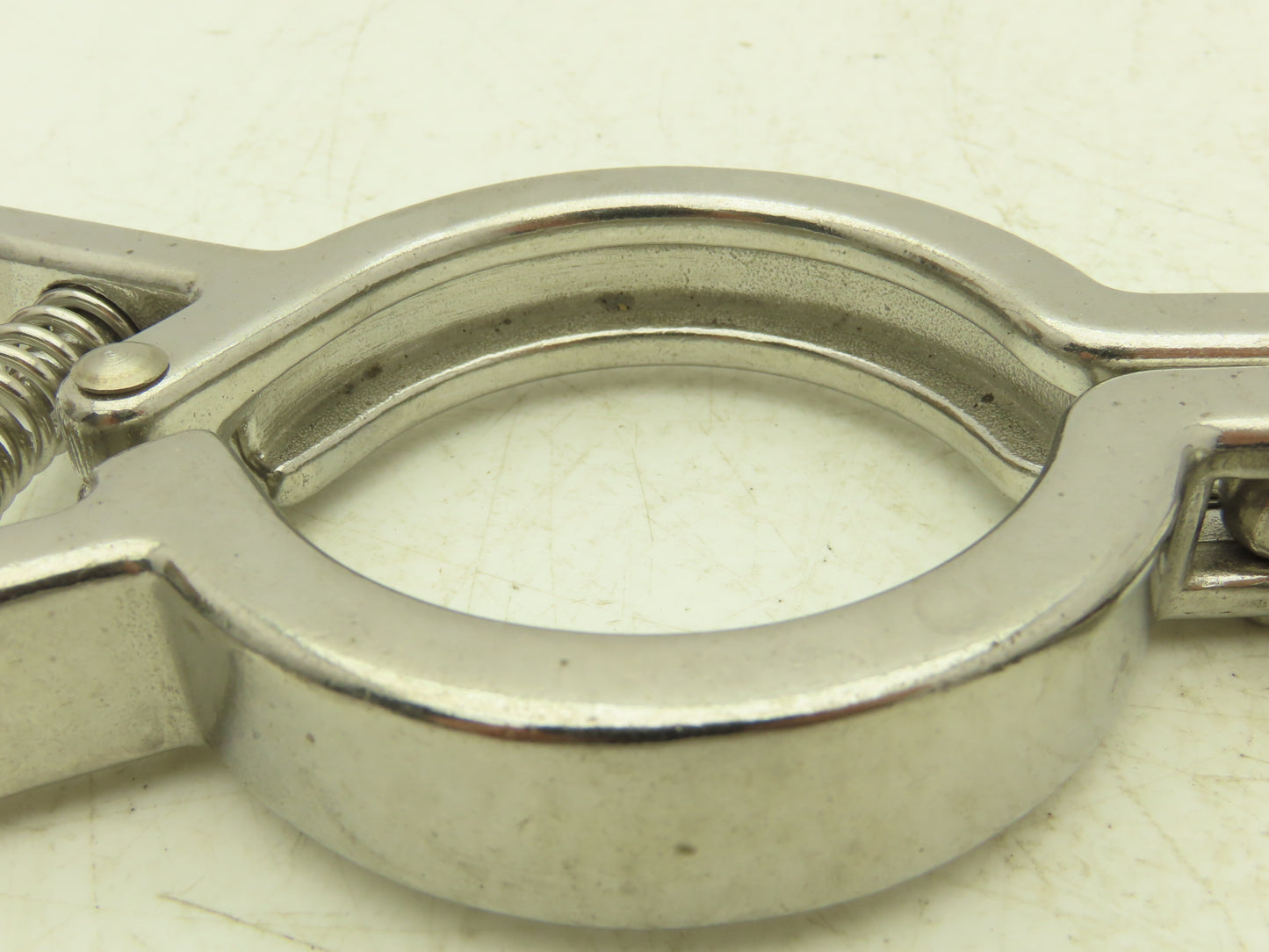 Dixson 13MHHMQ-200 Sanitary Squeeze Clamp 2" Pipe For 2.6" Flange Lot of 6