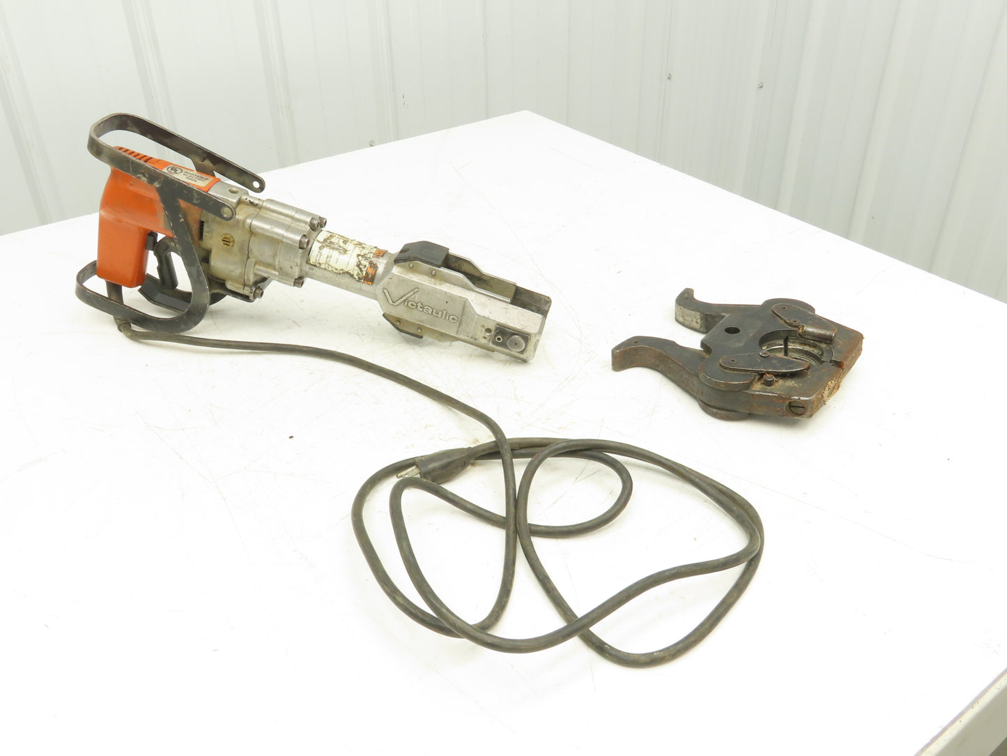 Victaulic EPU PressFit Crimper Tool 2" Fitting Clamp Metal Tool Box 115V