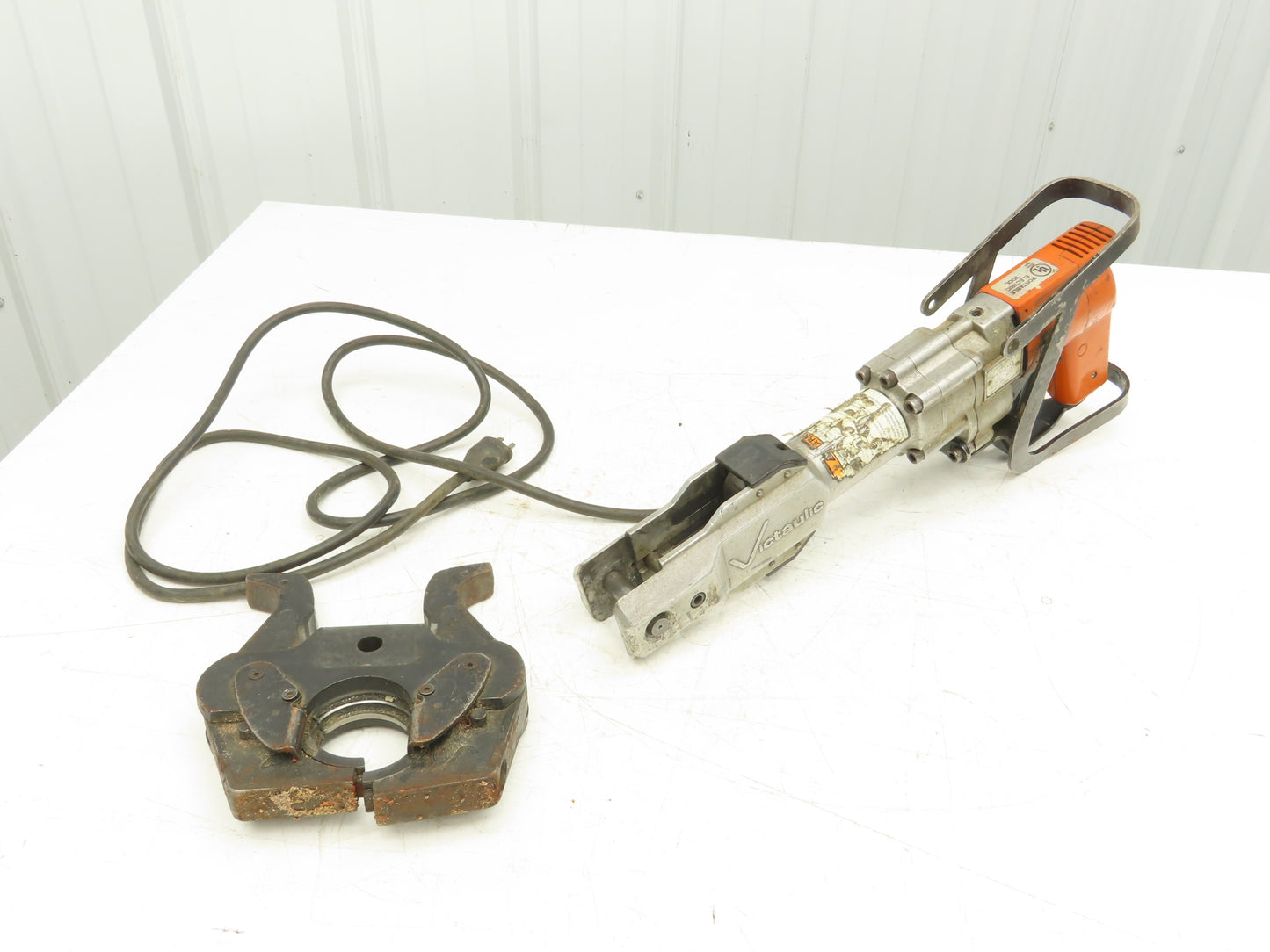 Victaulic EPU PressFit Crimper Tool 2" Fitting Clamp Metal Tool Box 115V