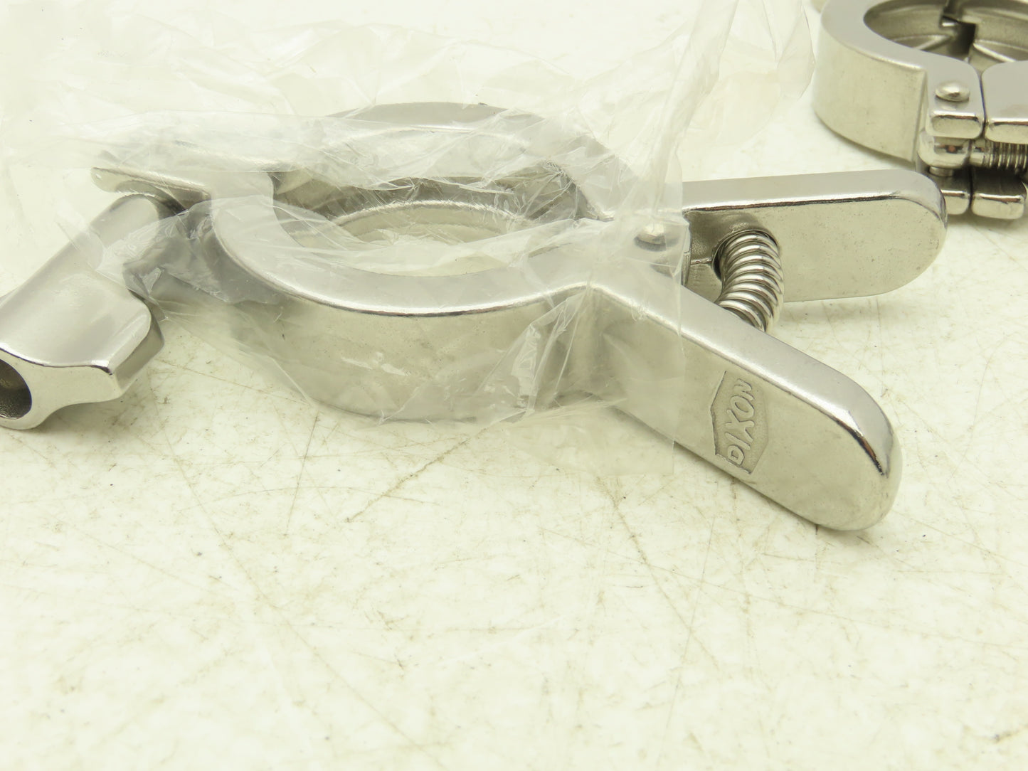 Dixon 13MHHM-Q100150 Squeeze Clamp Sanitary SS 1" to 1-1/2" Pipe Lot of 6