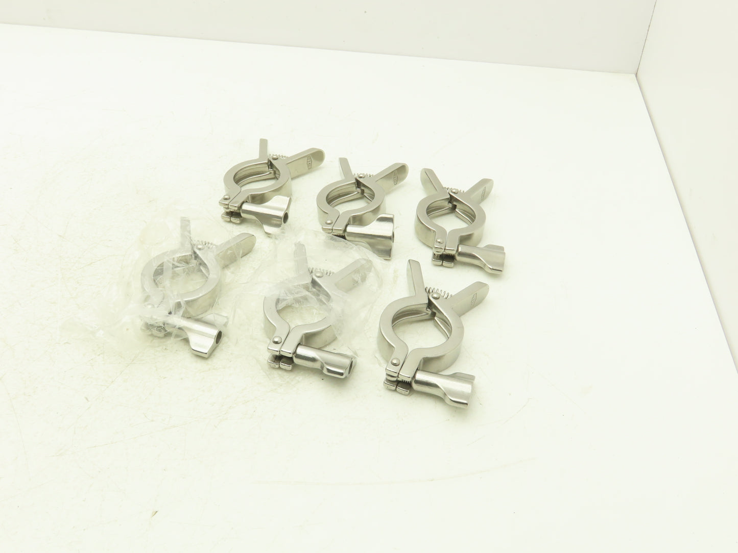 Dixon 13MHHM-Q100150 Squeeze Clamp Sanitary SS 1" to 1-1/2" Pipe Lot of 6
