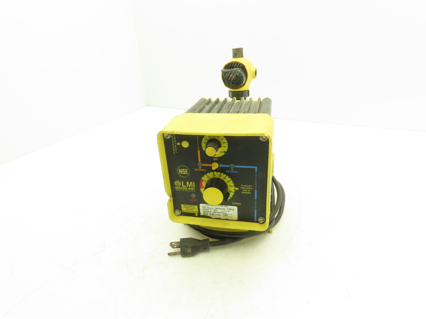 LMI Milton Roy B721-392SI Chemical Metering Dosing Pump 2.5 GPH 120V 100 PSI